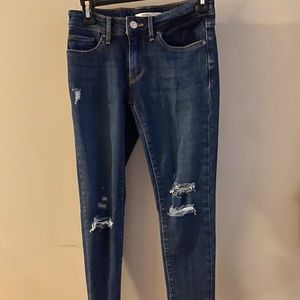 Levi’s 711 skinny jeans
